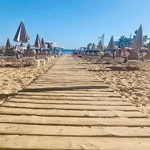 https://deisy-apartments-1g.in-canary-islands.com