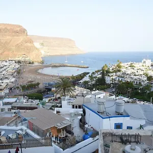 https://casa-nicolas-y-pino.in-canary-islands.com